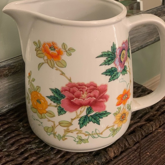 Ceramic Floral Tea Pitcher - Picture 9 of 10